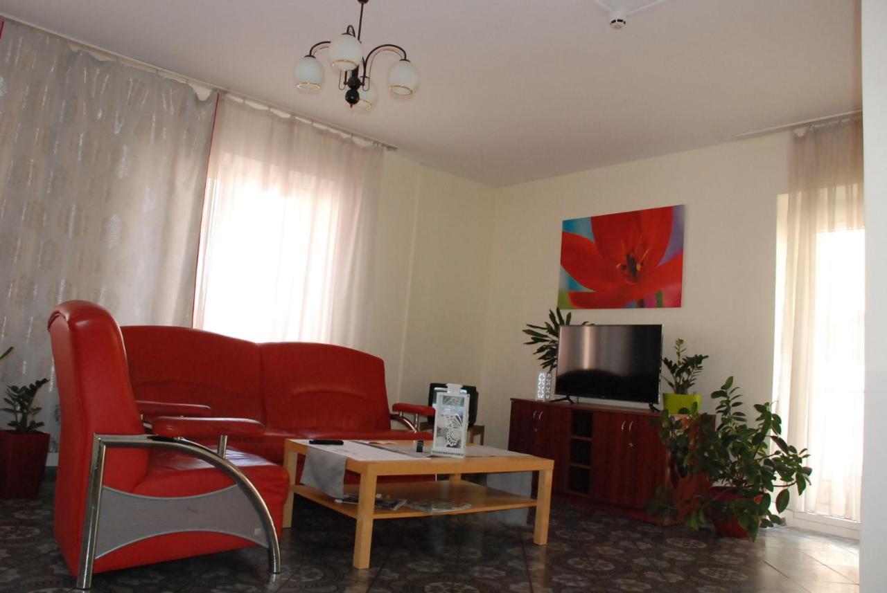 Hotelik Manhatan Радзынь-Подляский Экстерьер фото